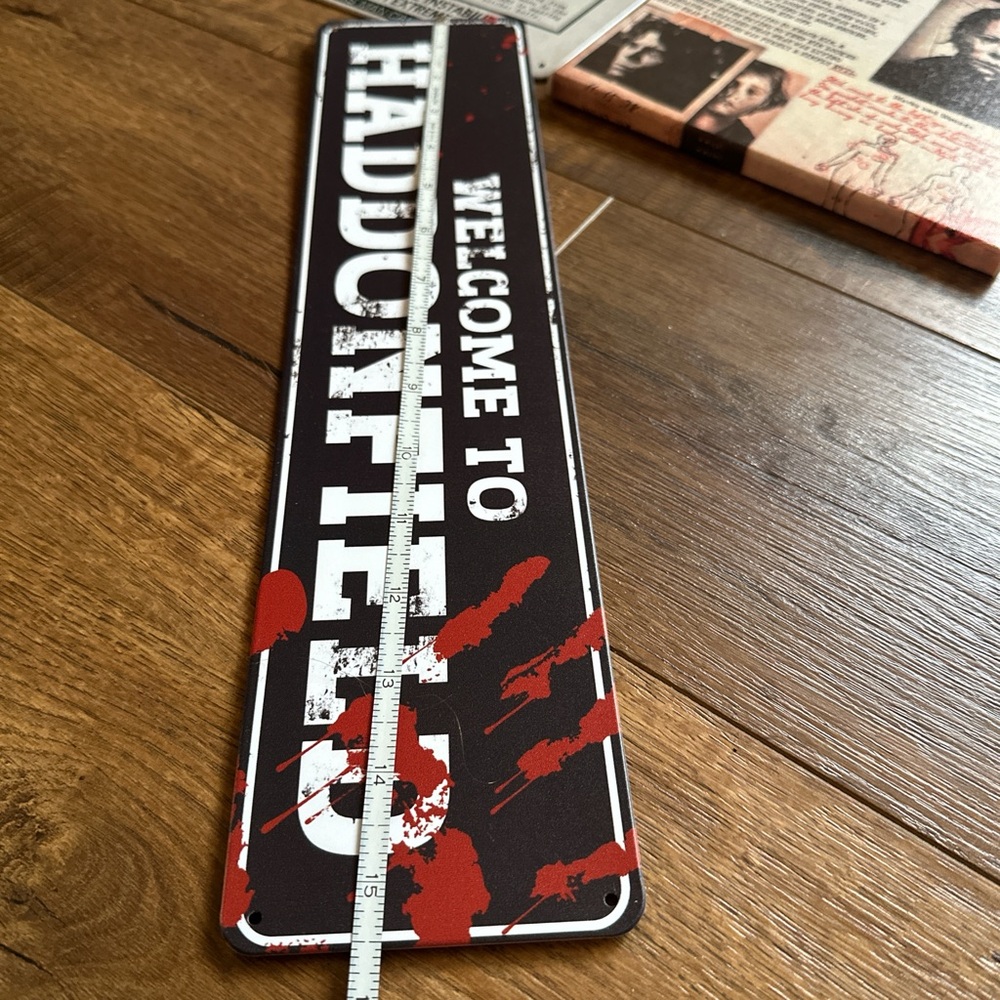 Haddonfield Halloween Metal Signs Set - Picture 5 of 8